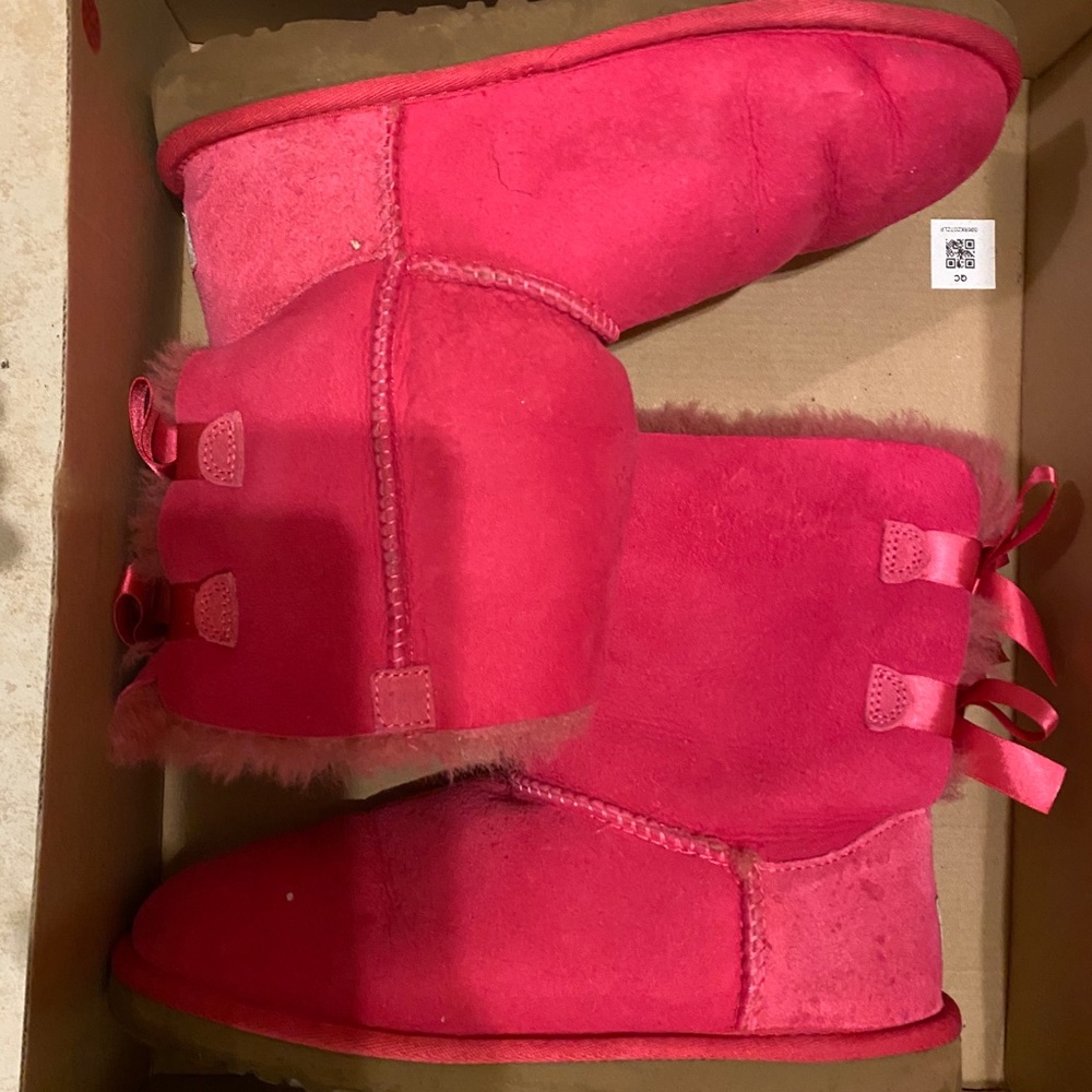 UGG Boots! Pink! - Picture 4 of 10